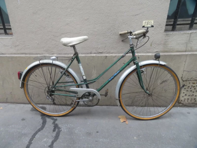 Vélo De Ville Vintage Charles Pélissier